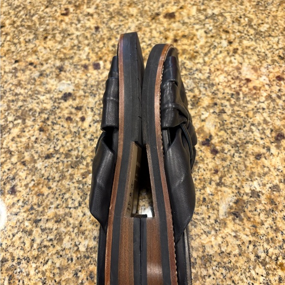 Aquatalia Harley Women’s Black Leather slip on Sandals Size 8 Made in Italy. - Picture 6 of 8